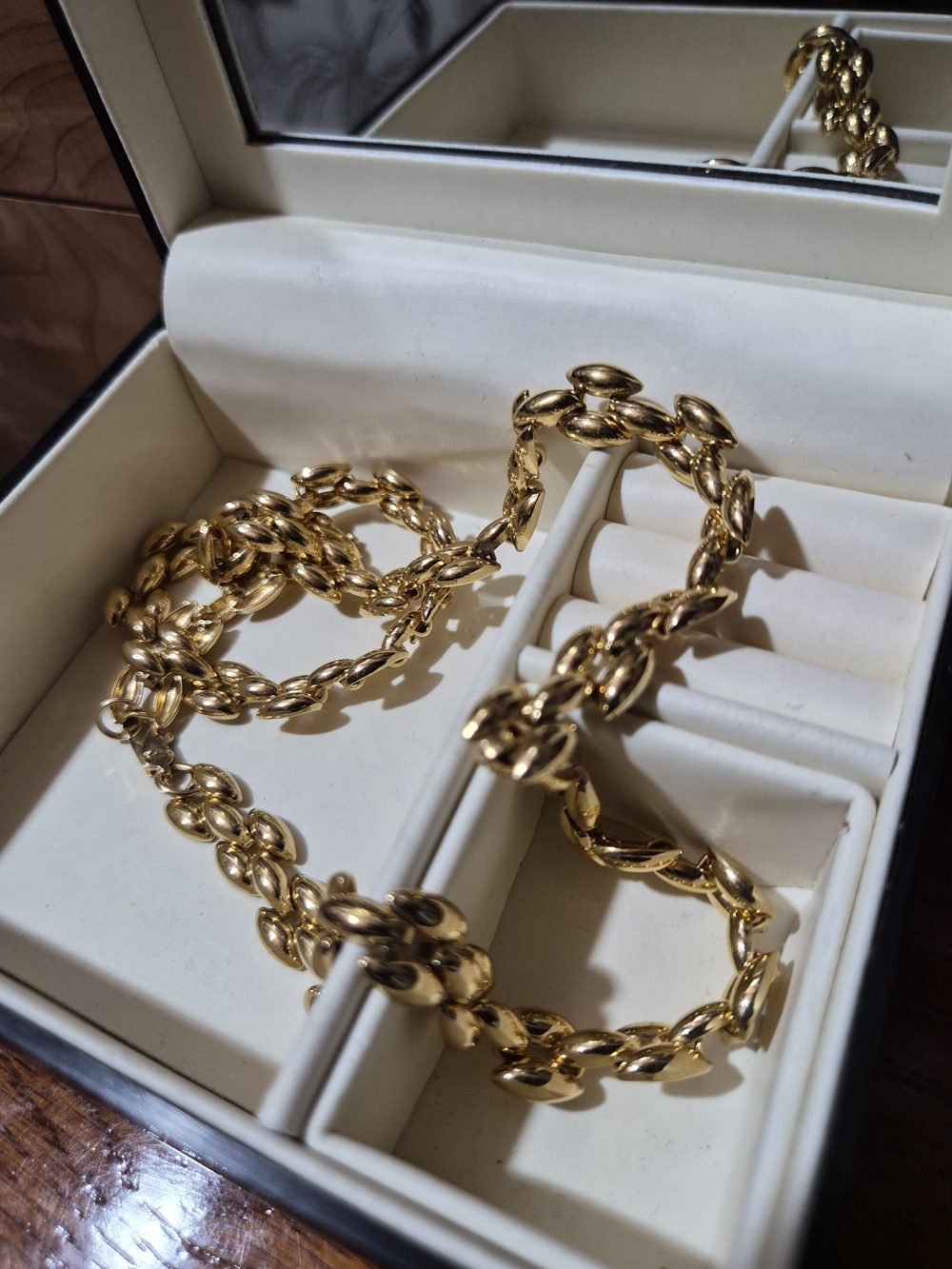 Vintage Gold Link Necklace - Polished Gold Tones